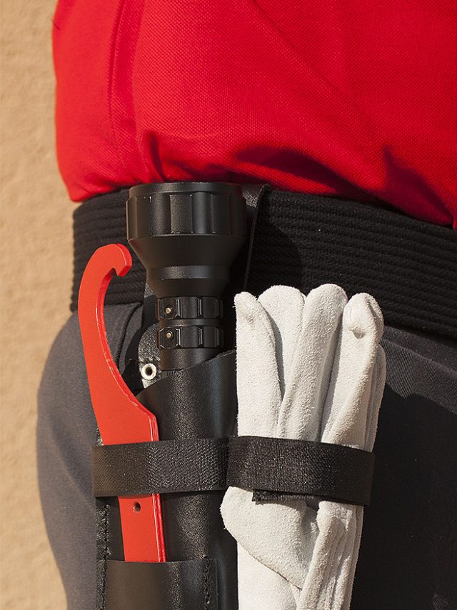 Photo d'un porte gants/Maglite/clés réalisé par un groupe partenaire à Baslan