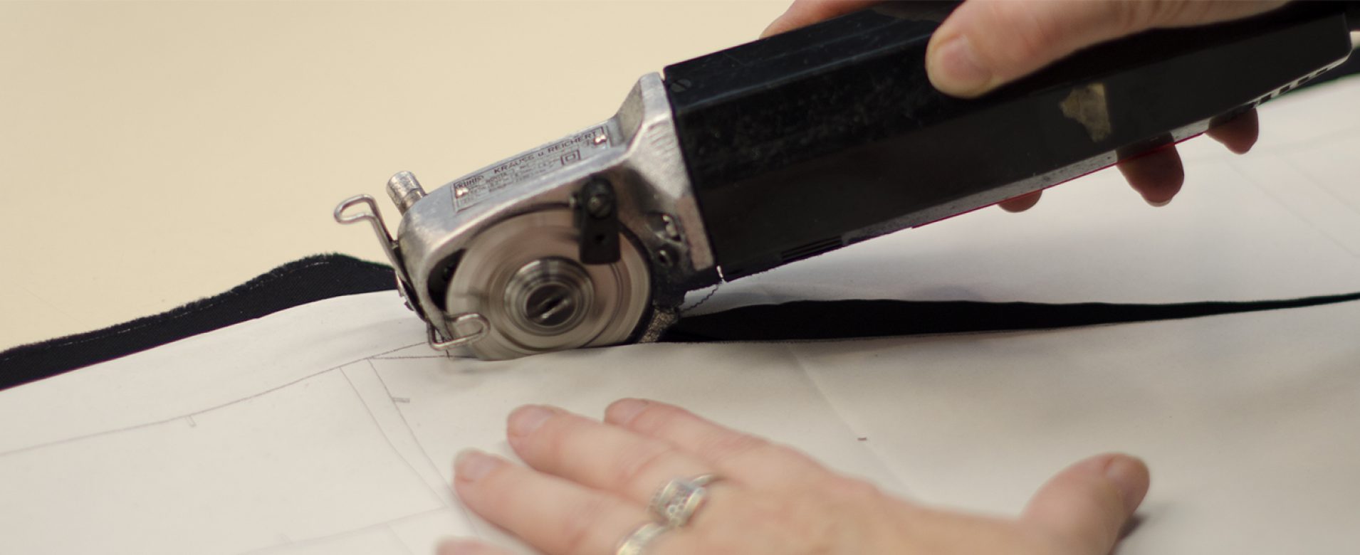 Photo de la découpe chez Kupertino Technology